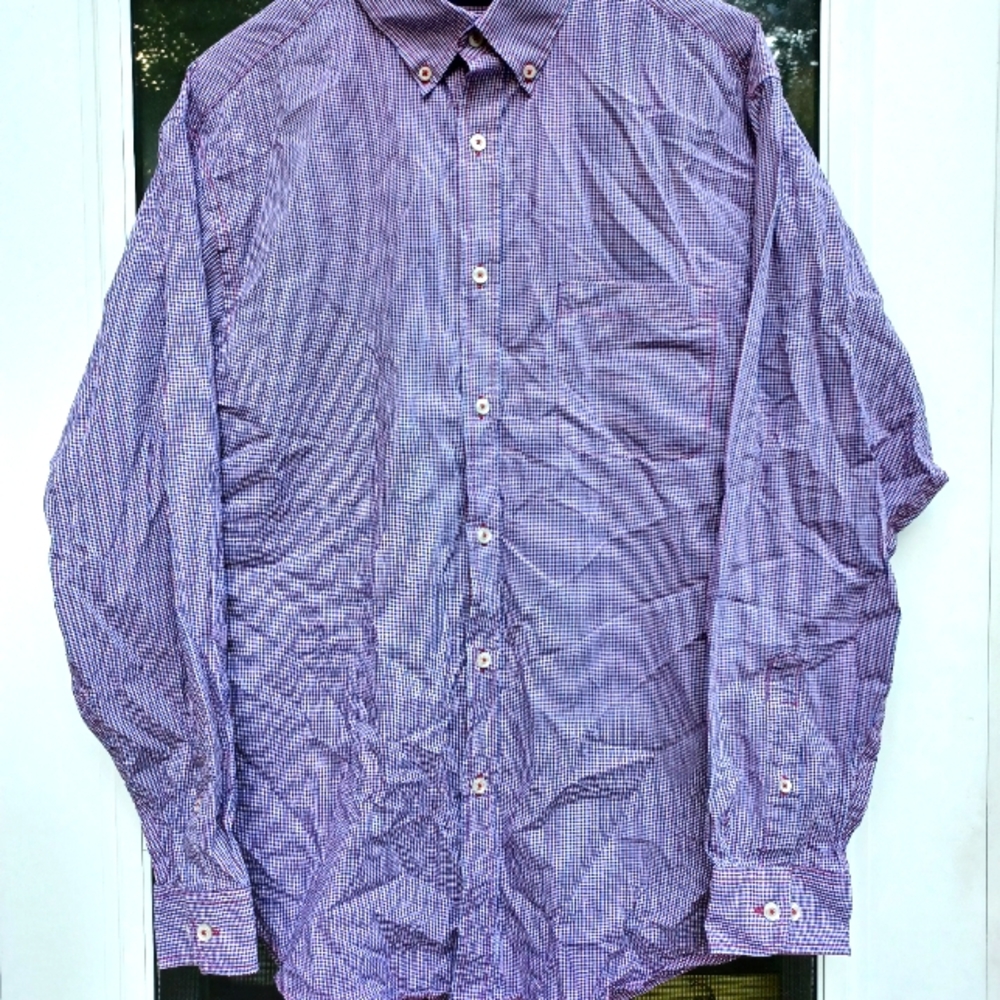 Roundtree & Yorke Red/White/Blue Plaid Button-down